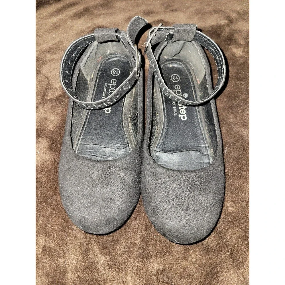 Girls size 13 flats